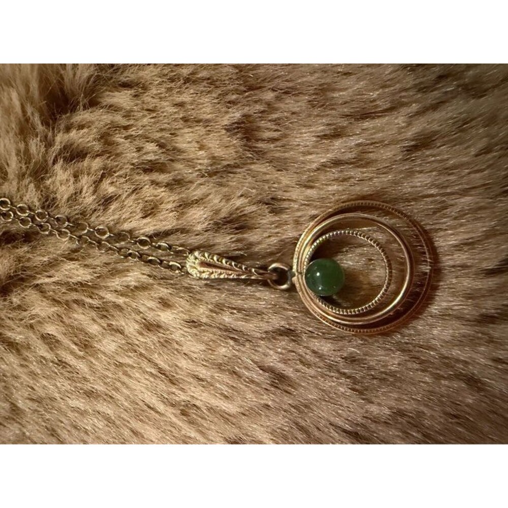 Vintage Signed Krementz Gold Overlay Jade Concentric Circle Pendant Necklace